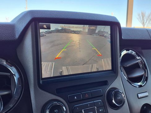 Used 2015 Ford F250 Lariat w/ Lariat Ultimate Package image 8