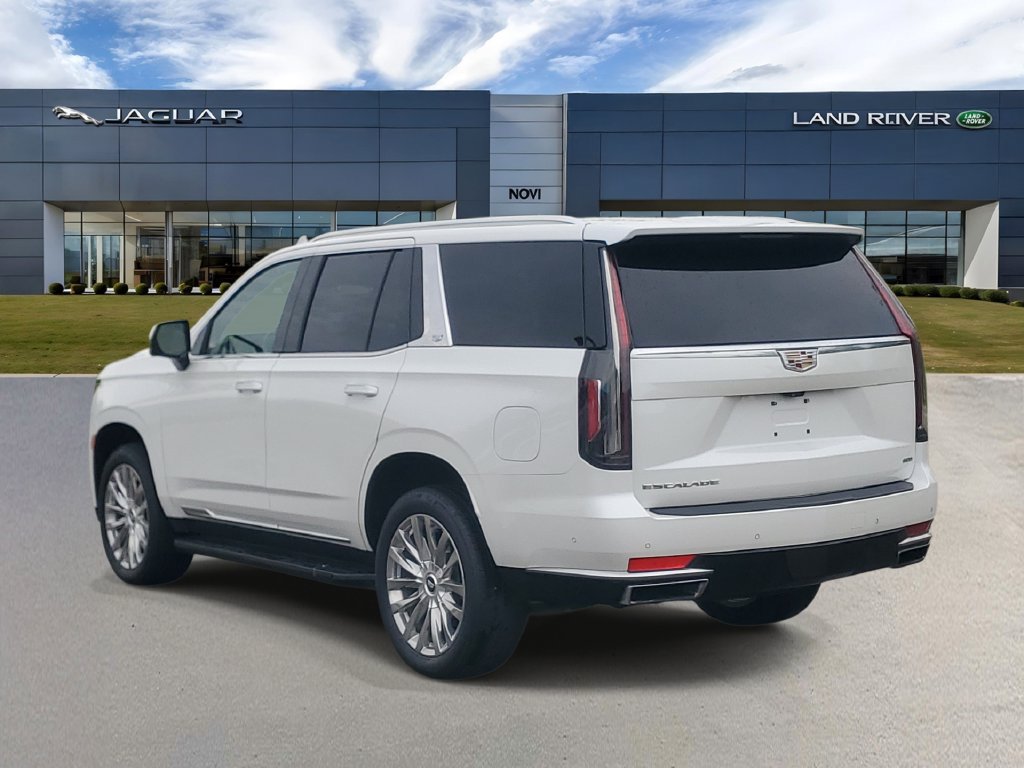 Used 2024 Cadillac Escalade Premium Luxury AWD/4WD image 4