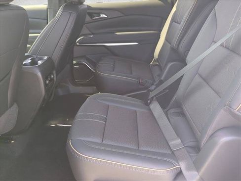 New 2026 Chevrolet Traverse High Country FWD image 15