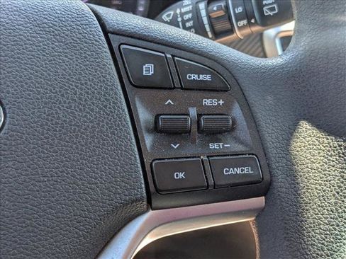 Used 2019 Hyundai Tucson SE image 5