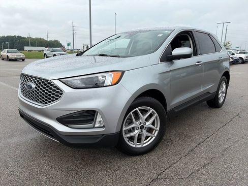 Used 2024 Ford Edge SEL w/ Convenience Package AWD/4WD image 3