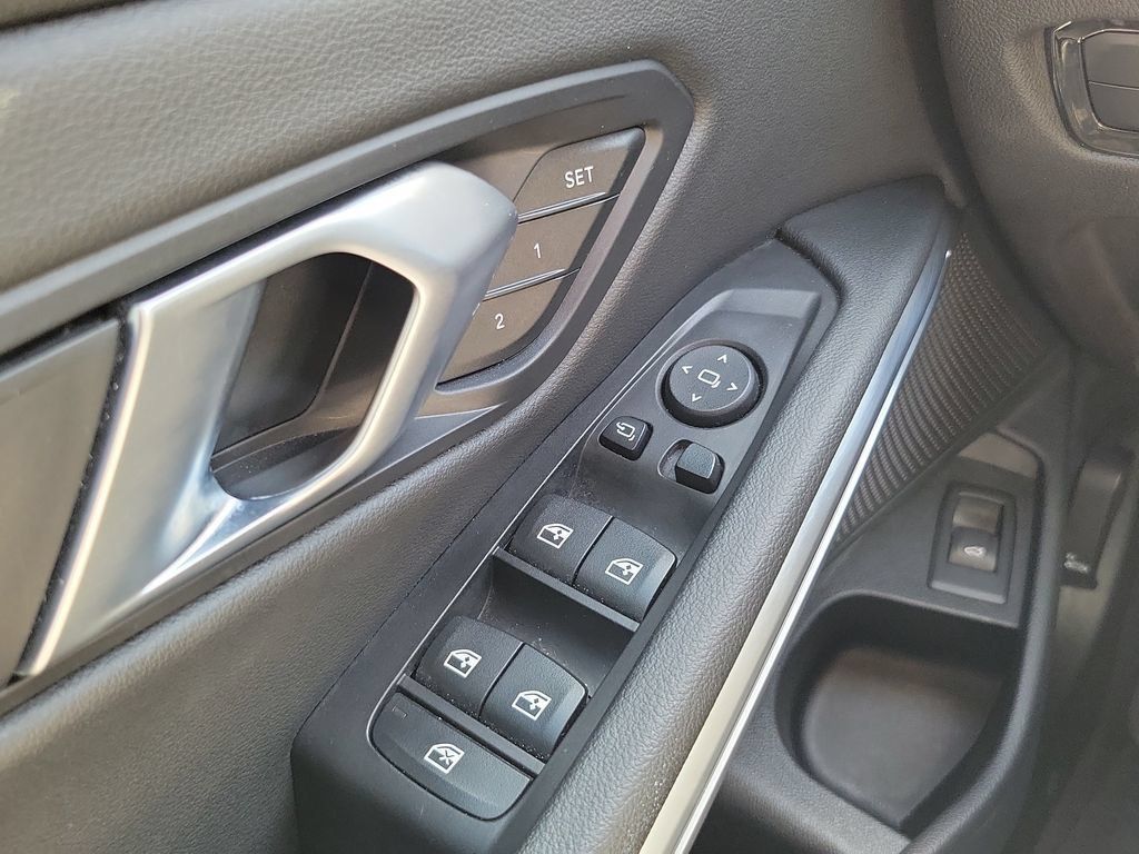 Used 2025 BMW 330i Sedan RWD image 20