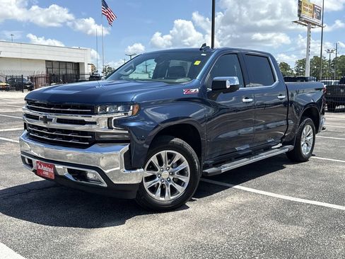 Used 2022 Chevrolet Silverado 1500 LTZ w/ Technology Package AWD/4WD image 1