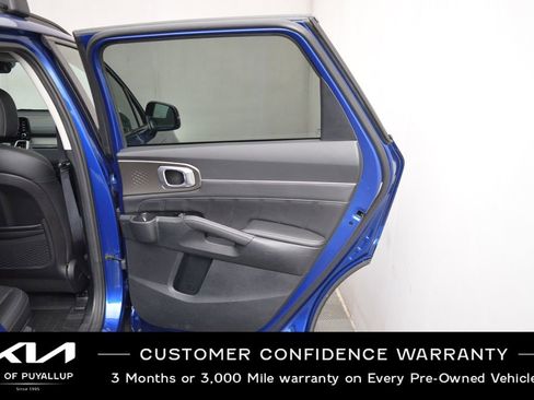 Certified 2022 Kia Sorento SX image 13