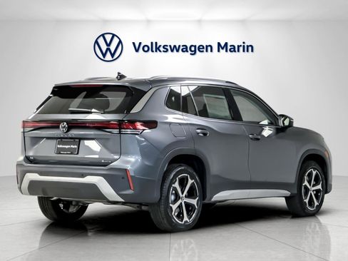 New 2026 Volkswagen Tiguan SE image 5