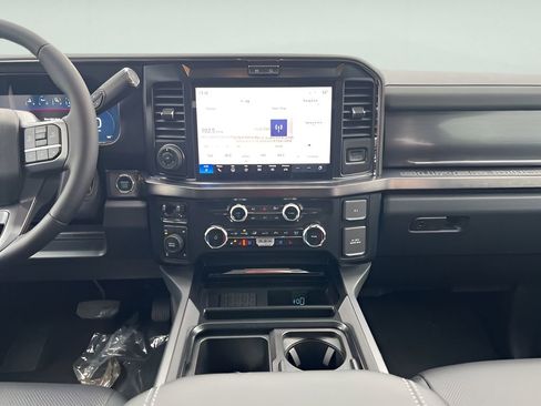 New 2026 Ford F350 Lariat w/ Lariat Premium Package image 16