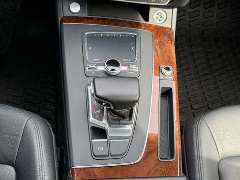 Used 2018 Audi Q5 2.0T Premium Plus w/ Premium Plus Package image 34