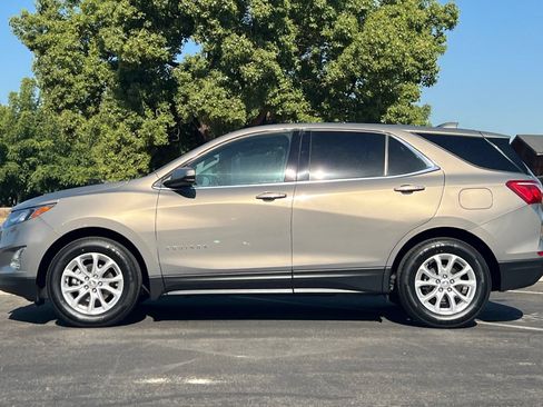 Used 2018 Chevrolet Equinox LT FWD image 8
