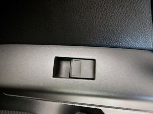 Used 2017 Toyota RAV4 LE image 30