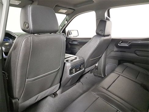 Used 2022 Chevrolet Silverado 1500 LTZ image 12