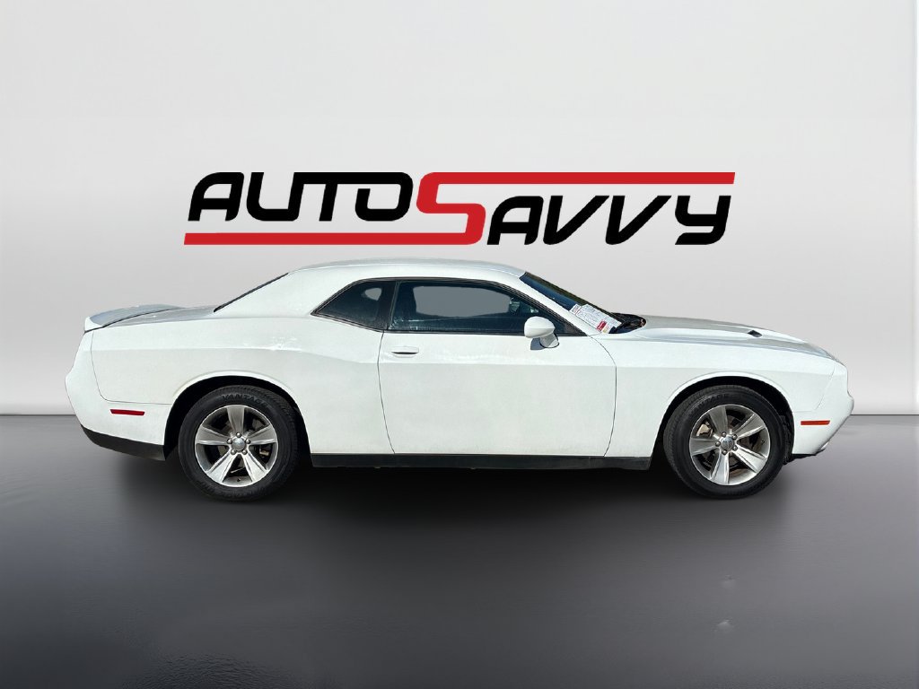 Used 2021 Dodge Challenger SXT w/ Driver Convenience Group RWD image 4