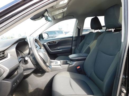 Used 2023 Toyota RAV4 LE image 14