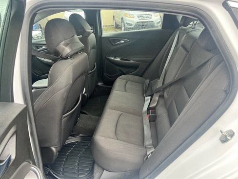 Used 2020 Chevrolet Malibu LT image 10
