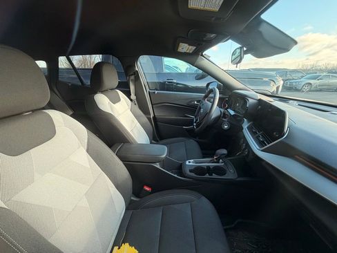 Used 2026 Chevrolet Trax RS w/ Driver Confidence Package image 4