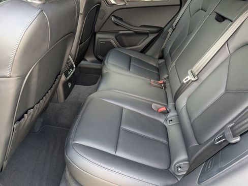 Certified 2026 Porsche Macan AWD/4WD image 20