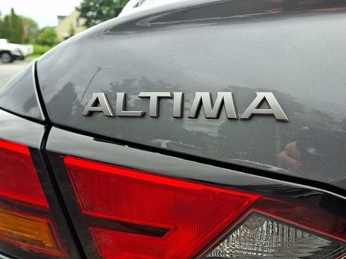 Used 2024 Nissan Altima 2.5 SR FWD image 31