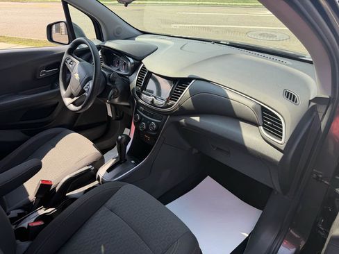 Used 2019 Chevrolet Trax LS w/ Tint and Cruise Package FWD image 19