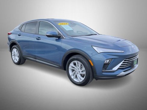 Used 2024 Buick Envista Preferred w/ Convenience I Package image 3