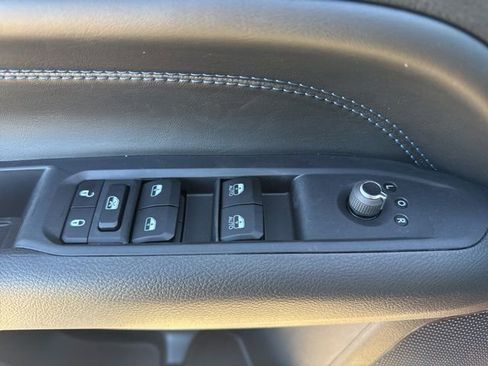 New 2026 Jeep Compass Latitude image 9