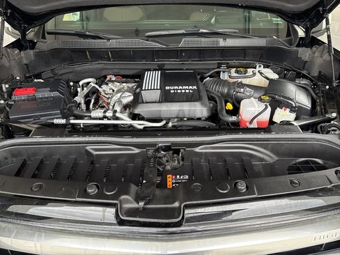 Used 2024 Chevrolet Silverado 1500 High Country w/ High Country Premium Package AWD/4WD image 37