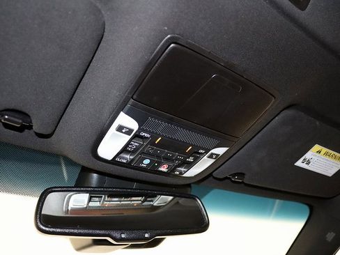 Used 2018 Acura RLX w/ Technology Package image 21