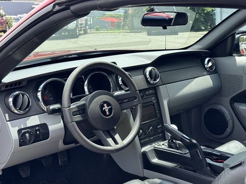 Used 2008 Ford Mustang GT Premium RWD image 9