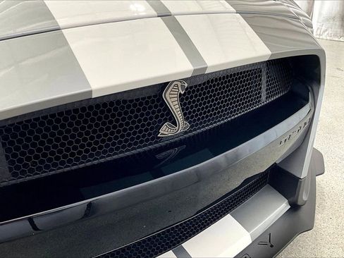 Used 2020 Ford Mustang Shelby GT500 w/ Technology Package image 29