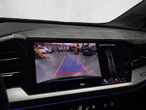 Certified 2023 Audi Q4 e-tron Premium Plus w/ Premium Plus image 23