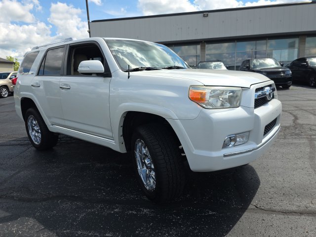 Used 2010 Toyota 4Runner SR5 RWD image 9