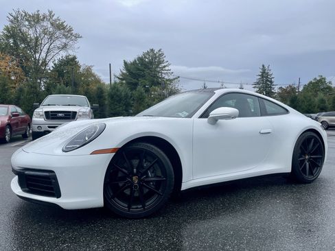 Used 2024 Porsche 911 Carrera 4 image 34