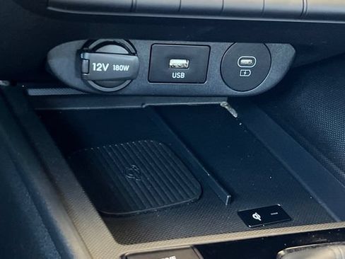 Certified 2025 Hyundai Elantra Sport FWD image 35
