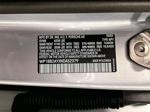 Certified 2022 Porsche Cayenne S image 35