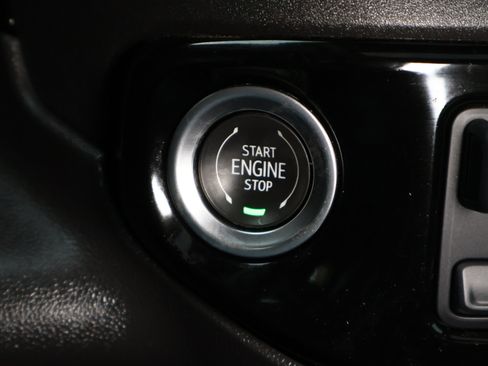 Used 2023 Chevrolet Silverado 1500 ZR2 w/ Technology Package image 19