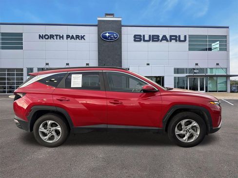 Used 2023 Hyundai Tucson SEL image 2