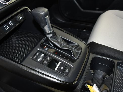 Certified 2024 Honda CR-V EX image 30