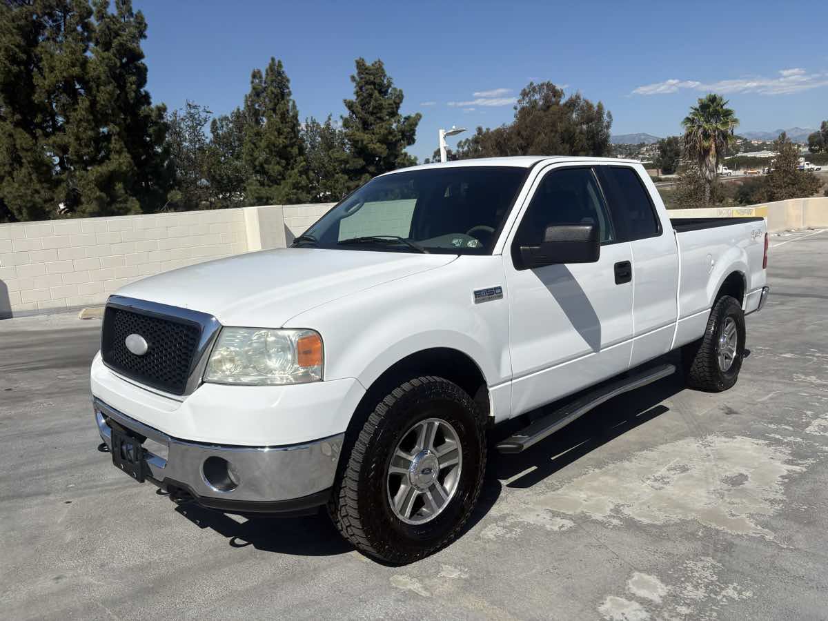 Used 2007 Ford F150 XLT AWD/4WD image 3