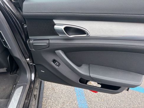 Used 2015 Porsche Panamera 4 image 62