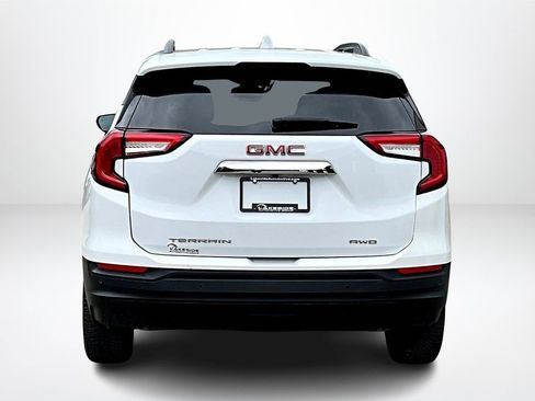 Used 2023 GMC Terrain SLE w/ Driver Convenience Package image 6