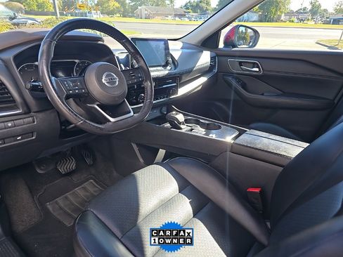 Used 2021 Nissan Rogue SV w/ Premium Package image 9