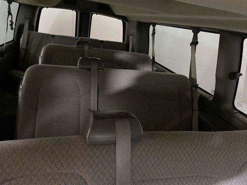 Used 2016 Chevrolet Express 3500 LT w/ LT Preferred Equipment Group RWD image 30