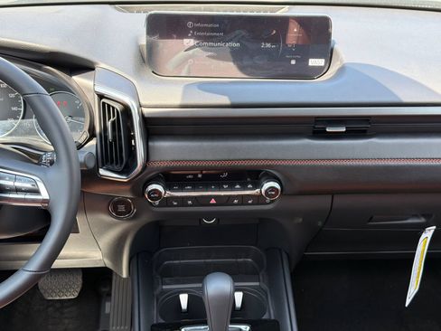 New 2026 MAZDA CX-50 2.5 Turbo w/ Weather Package AWD/4WD image 17