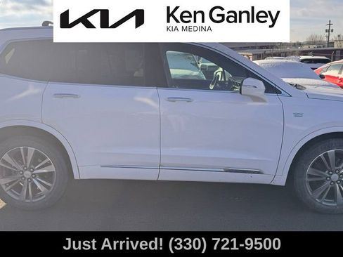 Used 2022 Cadillac XT6 Premium Luxury image 4