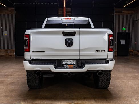 Used 2024 RAM 1500 Laramie AWD/4WD image 6