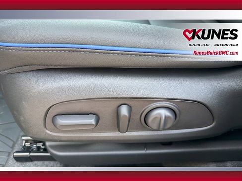 New 2026 Buick Envista Sport Touring image 18