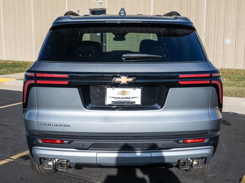 New 2026 Chevrolet Traverse LT image 6