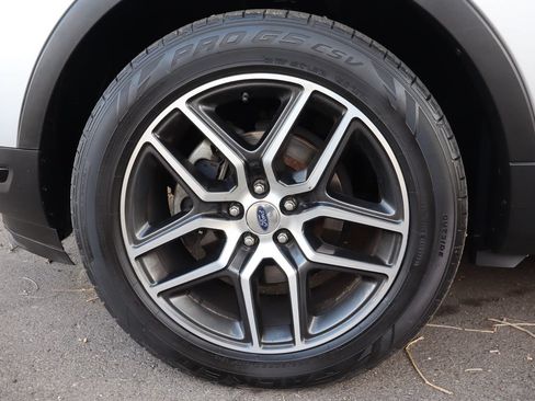 Used 2019 Ford Explorer Sport AWD/4WD image 44