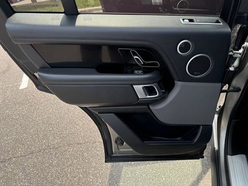 Used 2018 Land Rover Range Rover HSE AWD/4WD image 30