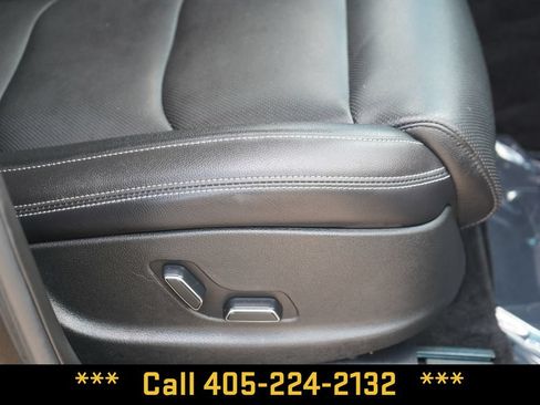 Used 2025 Genesis GV70 2.5T AWD/4WD image 21