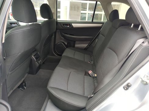 Used 2019 Subaru Outback 2.5i Premium image 28