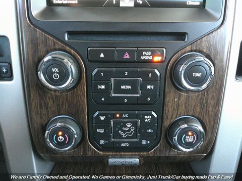 Used 2014 Ford F150 Lariat w/ Lariat Chrome Package image 42